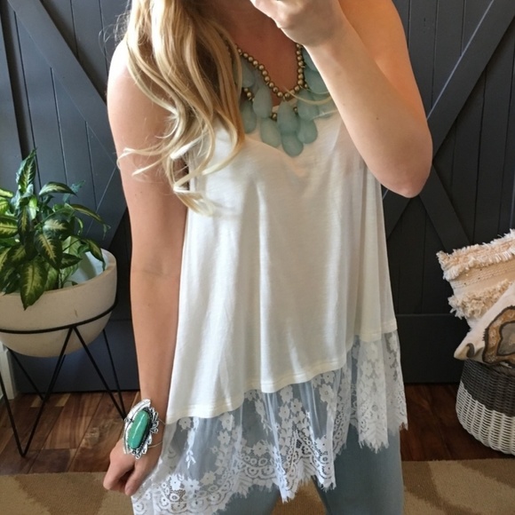 PL Tops - 🌻🌼LAYERING LACE TANK🌼🌻